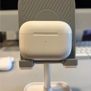 Apple White Earbud Headphones